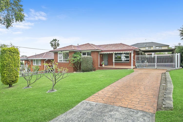 6 Ronald Place, Guildford NSW 2161