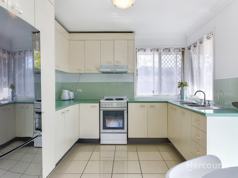 Photo - 6 Rose Crescent, Fitzgibbon QLD 4018 - Image 2