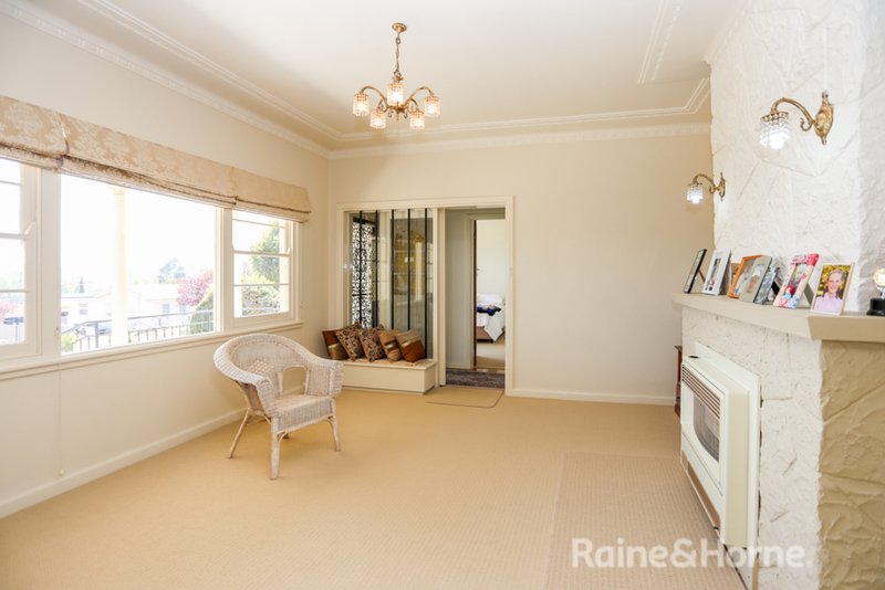 Photo - 6 Rosehill Street, West Bathurst NSW 2795 - Image 6