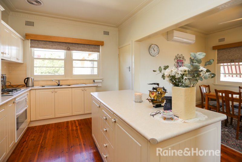 Photo - 6 Rosehill Street, West Bathurst NSW 2795 - Image 11