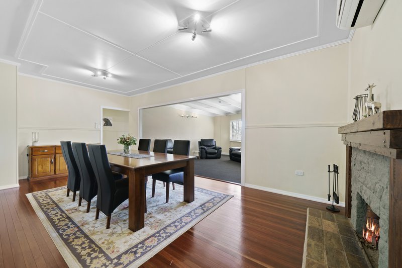 Photo - 6 Ross Street, Mount Lofty QLD 4350 - Image 2