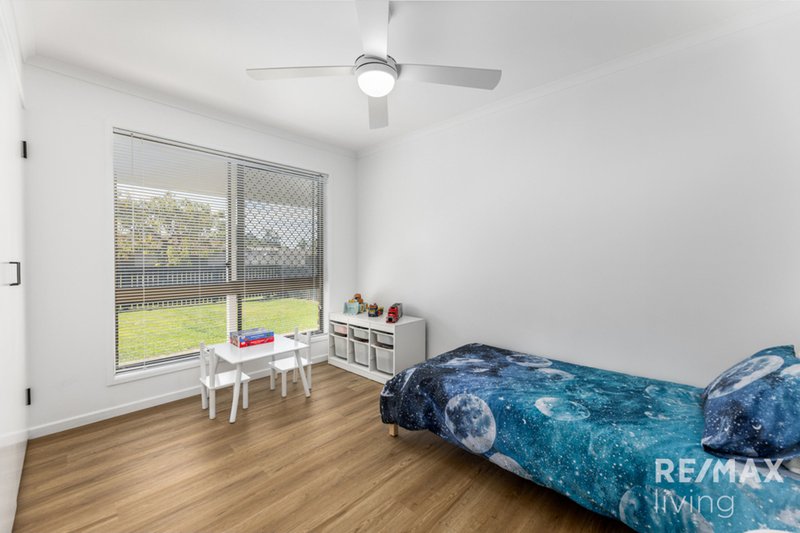 Photo - 6 Rossini Street, Burpengary QLD 4505 - Image 10