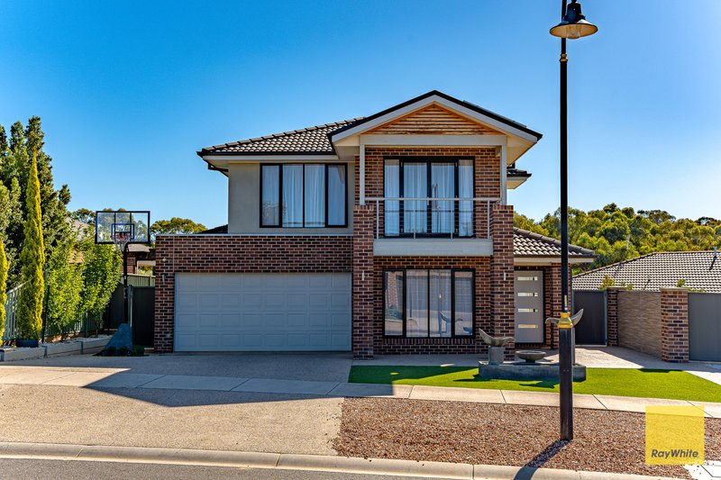 Photo - 6 Roxburgh Crescent, Junortoun VIC 3551 - Image 1