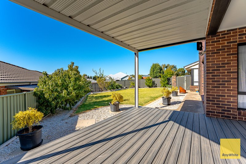 Photo - 6 Roxburgh Crescent, Junortoun VIC 3551 - Image 16