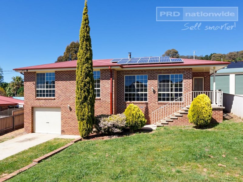 Photo - 6 Royden Close, Batlow NSW 2730 - Image 1