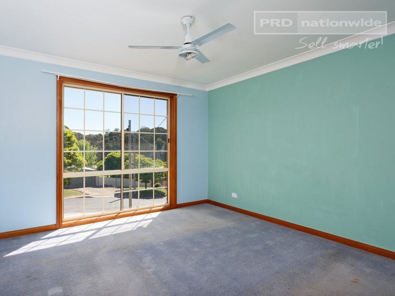 Photo - 6 Royden Close, Batlow NSW 2730 - Image 6