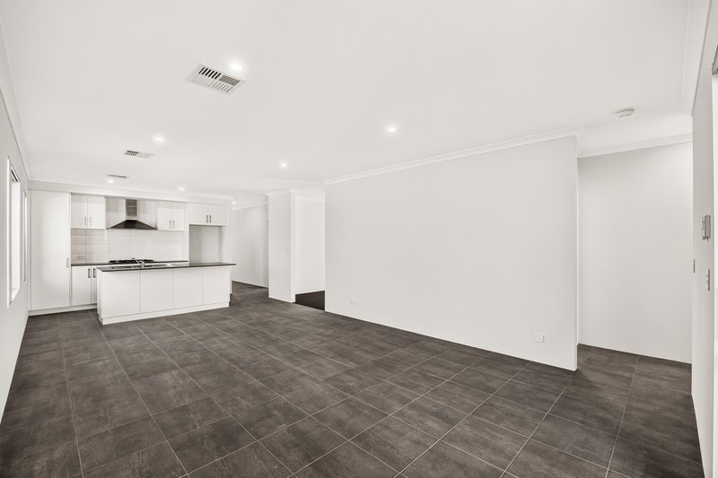 Photo - 6 Rozelle Way, Golden Bay WA 6174 - Image 3