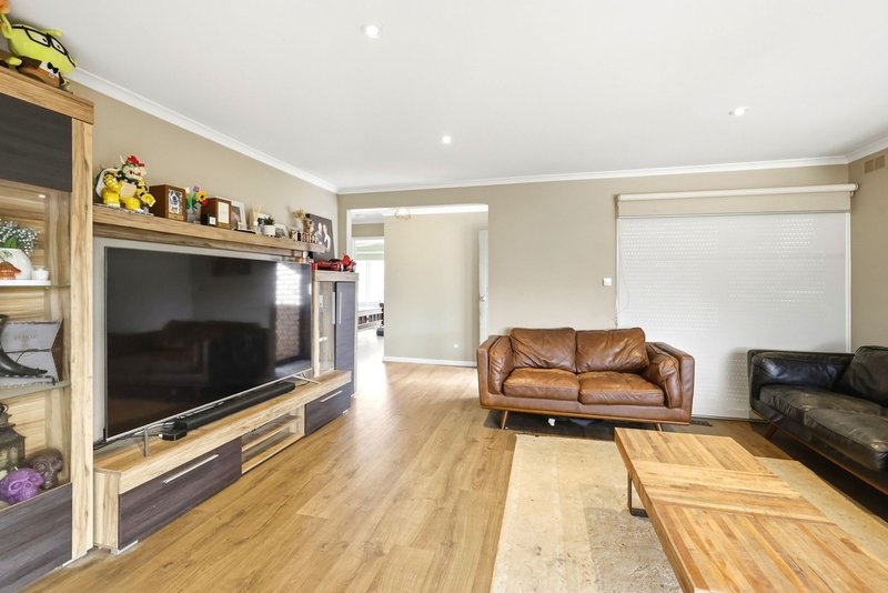 Photo - 6 Ryan Court, Melton VIC 3337 - Image 9
