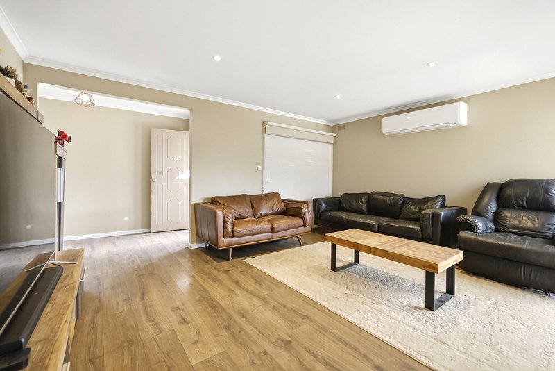 Photo - 6 Ryan Court, Melton VIC 3337 - Image 12