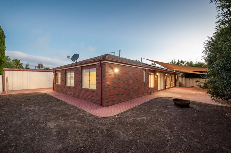 Photo - 6 Ryan Lane, Caroline Springs VIC 3023 - Image 20