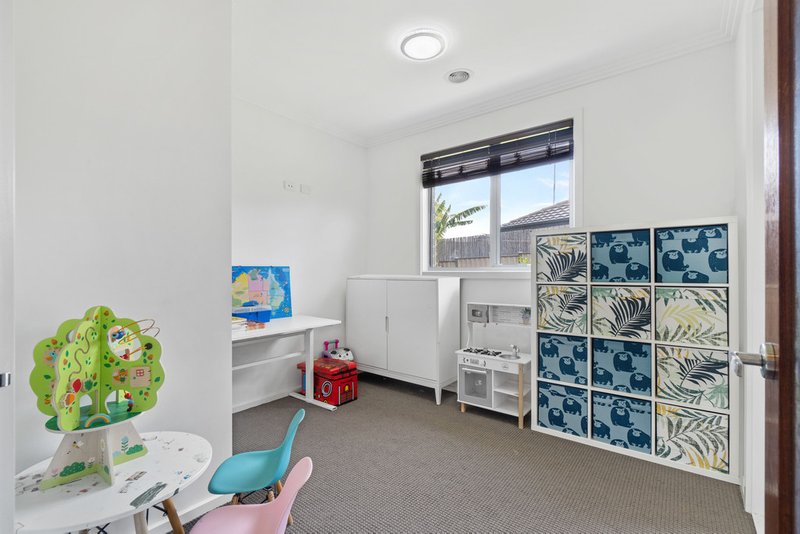 Photo - 6 Ryans Court, Burnside Heights VIC 3023 - Image 15