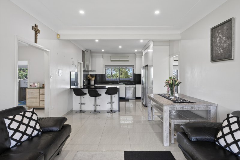 Photo - 6 Saladine Avenue, Punchbowl NSW 2196 - Image 3