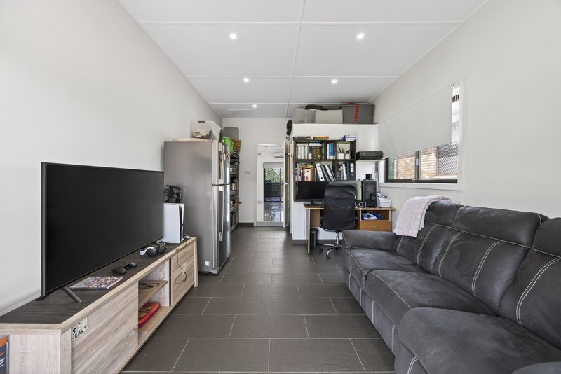 Photo - 6 Saladine Avenue, Punchbowl NSW 2196 - Image 5