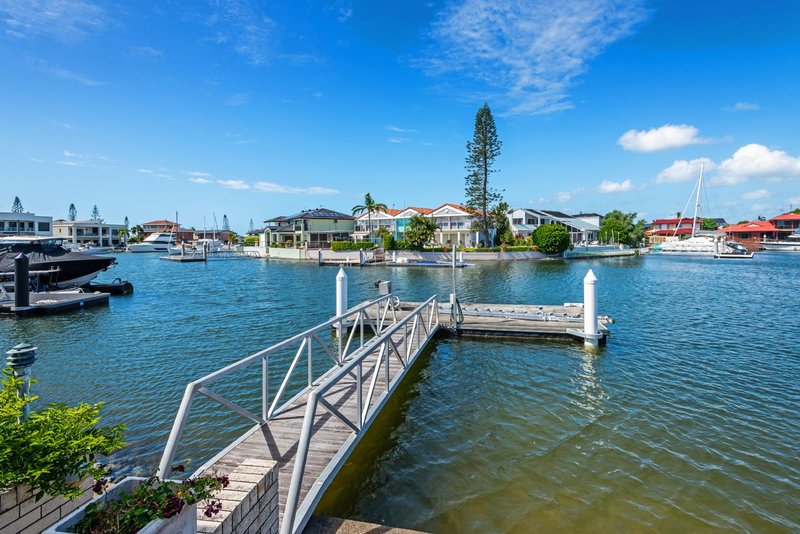 Photo - 6 Salamau Street, Runaway Bay QLD 4216 - Image 17