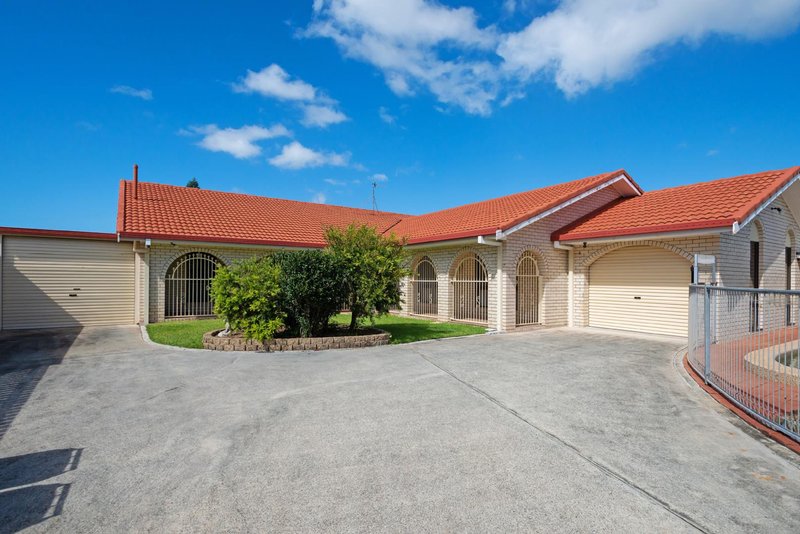 Photo - 6 Salamau Street, Runaway Bay QLD 4216 - Image 19