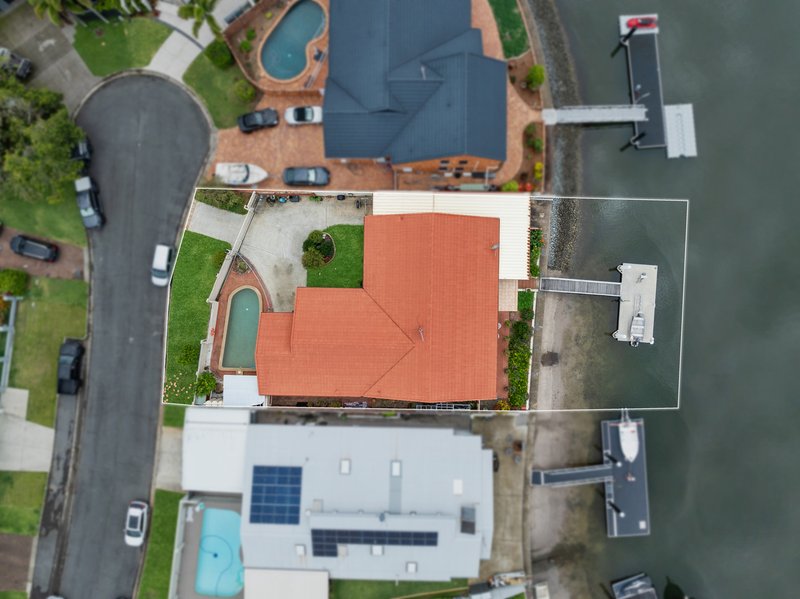 Photo - 6 Salamau Street, Runaway Bay QLD 4216 - Image 20