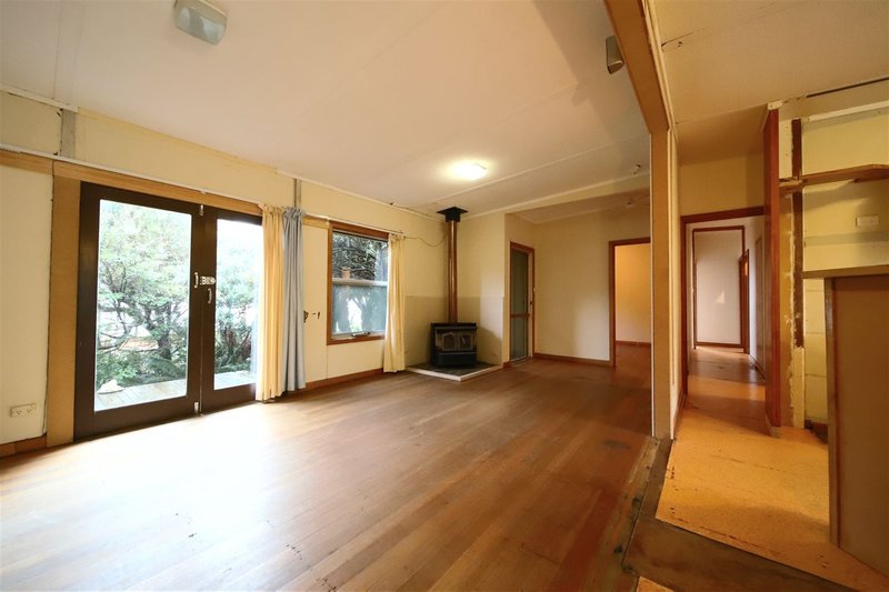 Photo - 6 Sale Street, Tullah TAS 7321 - Image 3