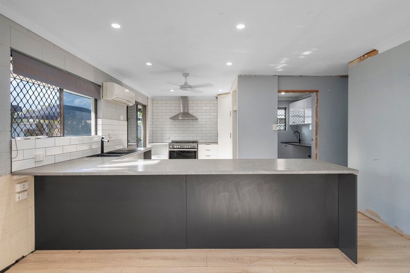 Photo - 6 Salisbury Crescent, Kirwan QLD 4817 - Image 3