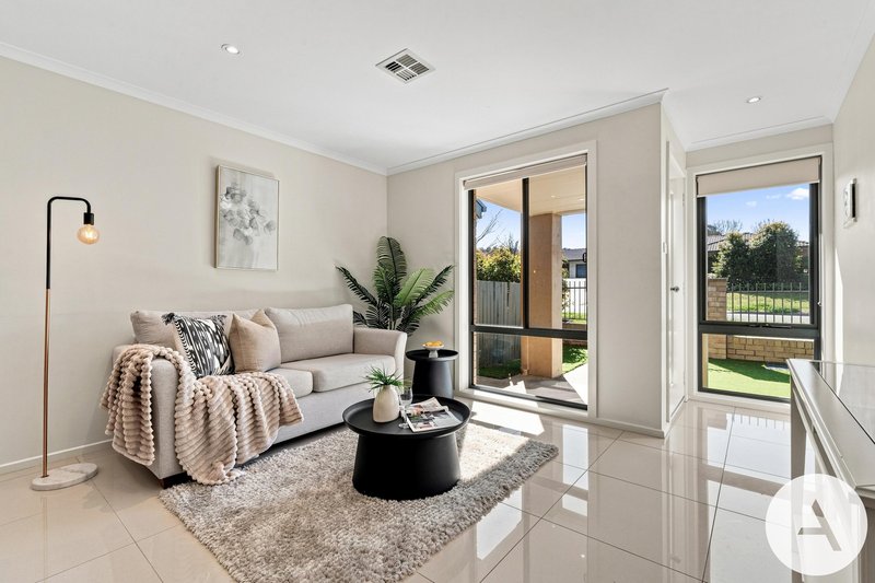Photo - 6 Salisbury Street, Casey ACT 2913 - Image 3