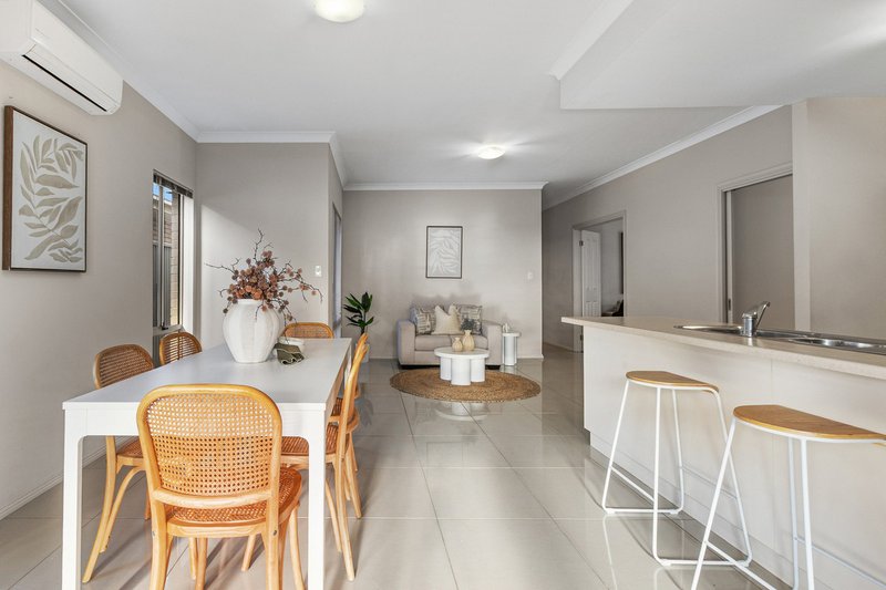 Photo - 6 Salmon Gum Crescent, Blakeview SA 5114 - Image 4