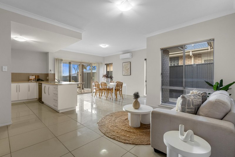 Photo - 6 Salmon Gum Crescent, Blakeview SA 5114 - Image 5
