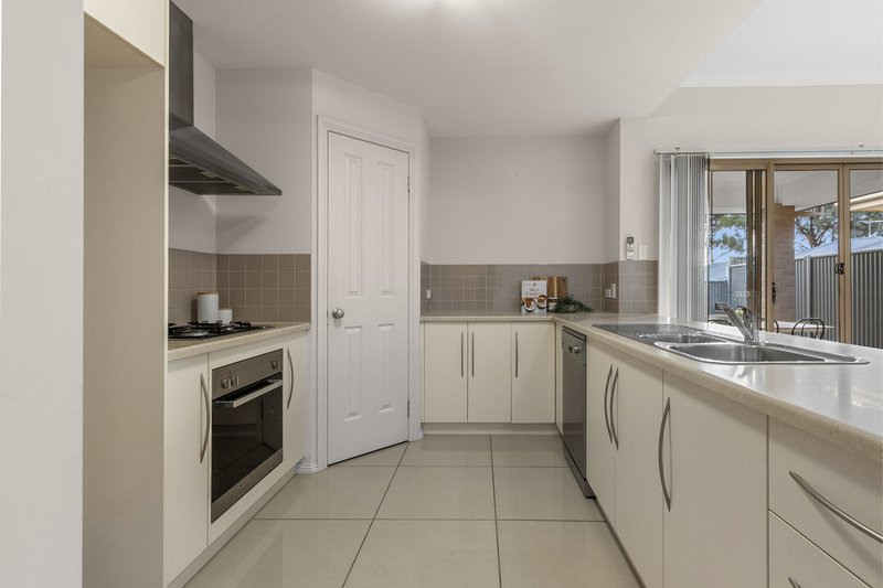 Photo - 6 Salmon Gum Crescent, Blakeview SA 5114 - Image 7