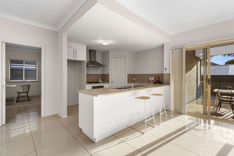 Photo - 6 Salmon Gum Crescent, Blakeview SA 5114 - Image 8