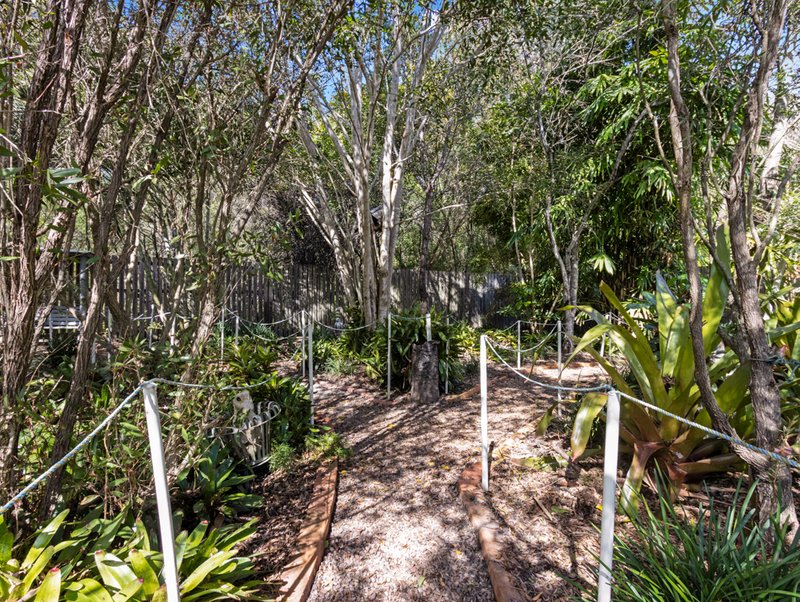 Photo - 6 San Bromista Court, Urangan QLD 4655 - Image 20