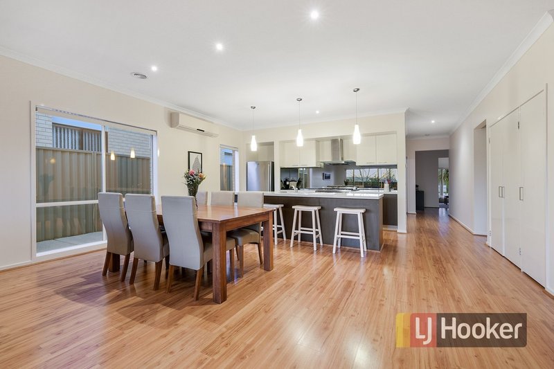 Photo - 6 Sandpiper Close, Pakenham VIC 3810 - Image 4