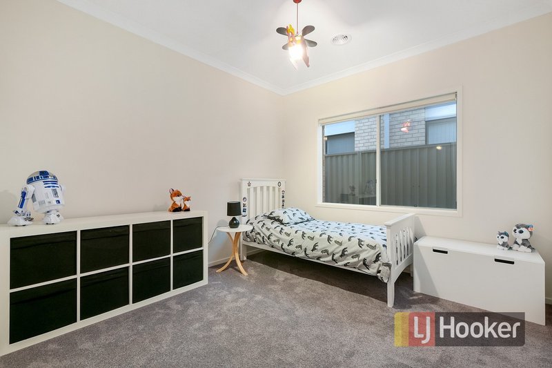 Photo - 6 Sandpiper Close, Pakenham VIC 3810 - Image 10