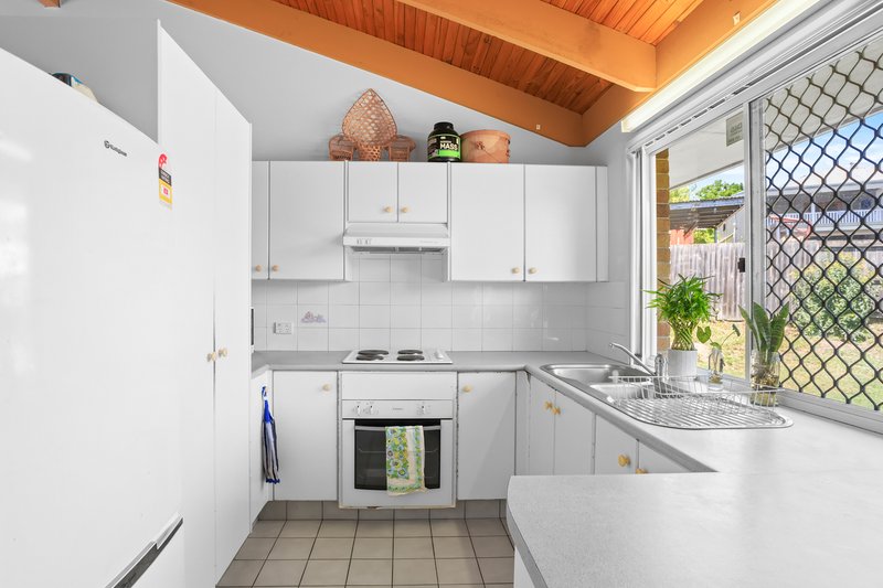 Photo - 6 Sanflex Street, Darra QLD 4076 - Image 3