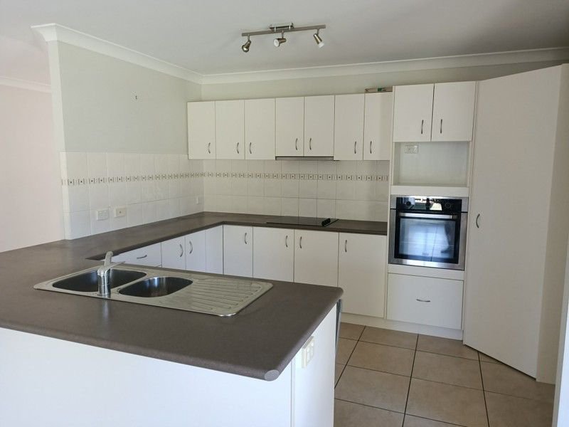 Photo - 6 Santa Ana Court, Beerwah QLD 4519 - Image 2