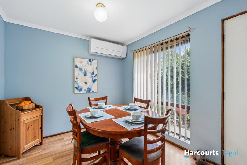 Photo - 6 Santana Court, Aberfoyle Park SA 5159 - Image 3