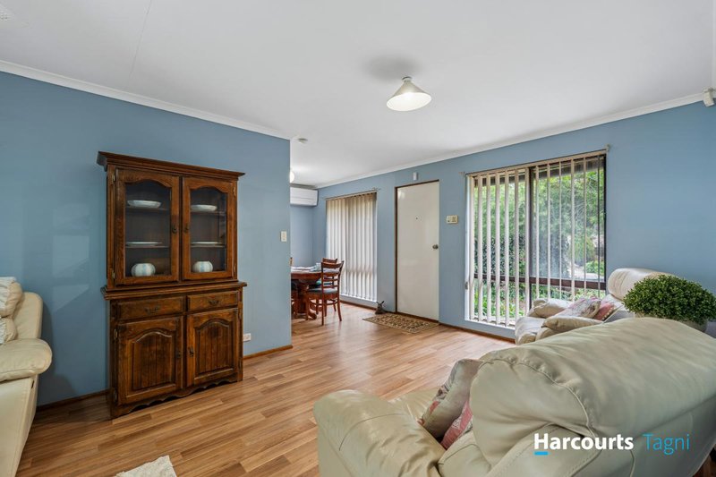 Photo - 6 Santana Court, Aberfoyle Park SA 5159 - Image 5