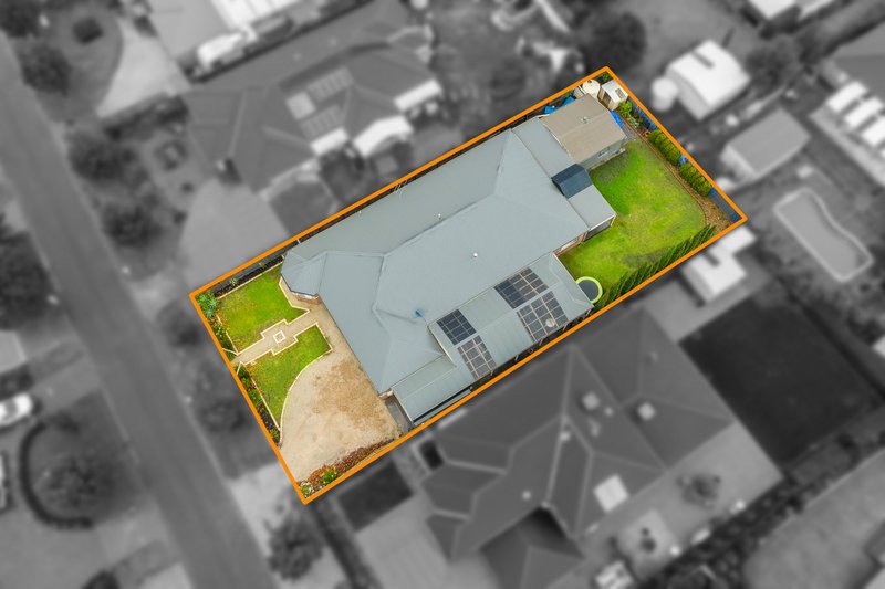 Photo - 6 Sauvignon Court, Sunbury VIC 3429 - Image 16