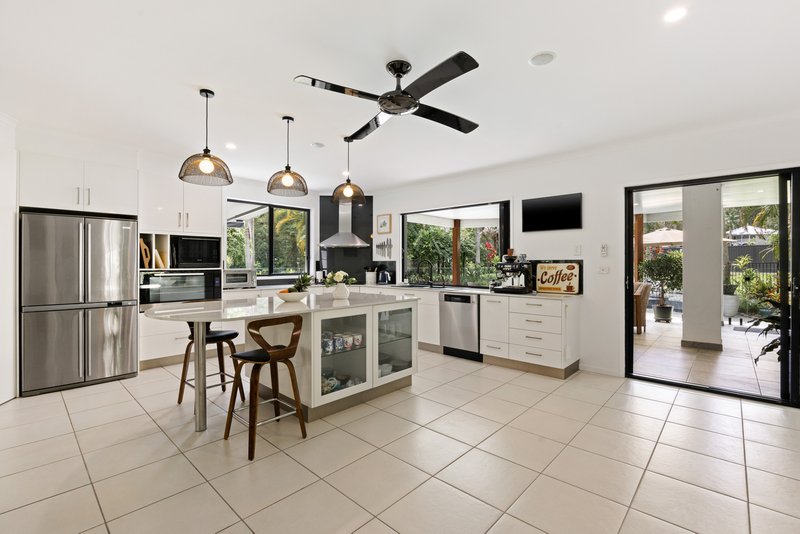 Photo - 6 Sawreys Road, Forest Glen QLD 4556 - Image 12