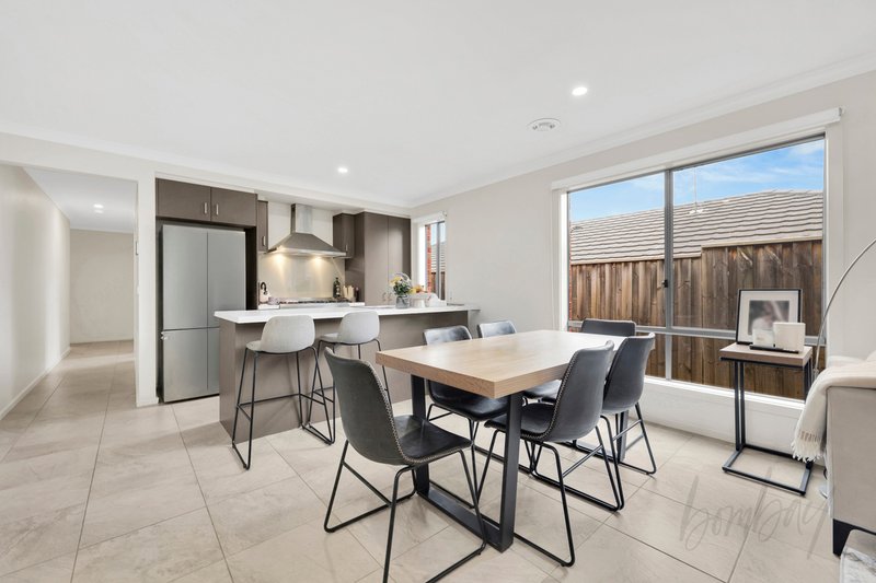 Photo - 6 Scotchmer Crescent, Mernda VIC 3754 - Image 5