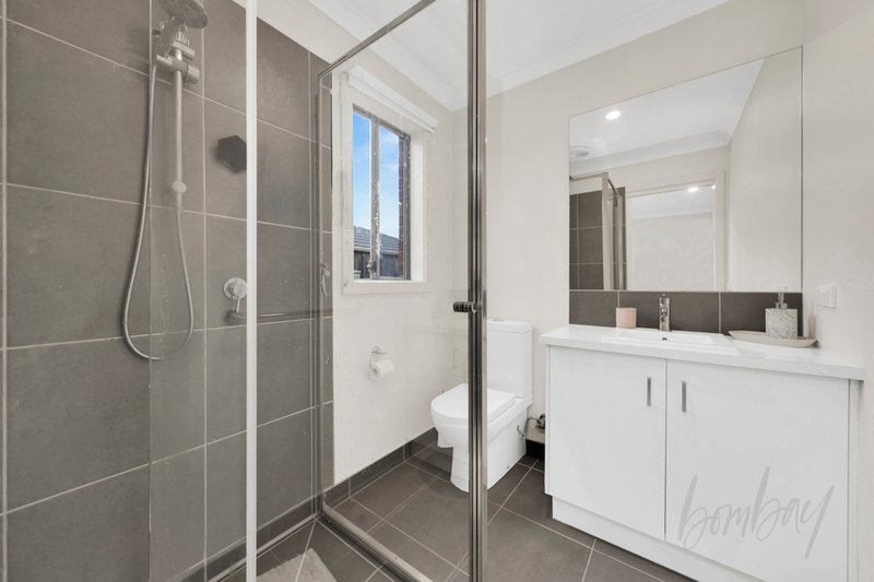 Photo - 6 Scotchmer Crescent, Mernda VIC 3754 - Image 9