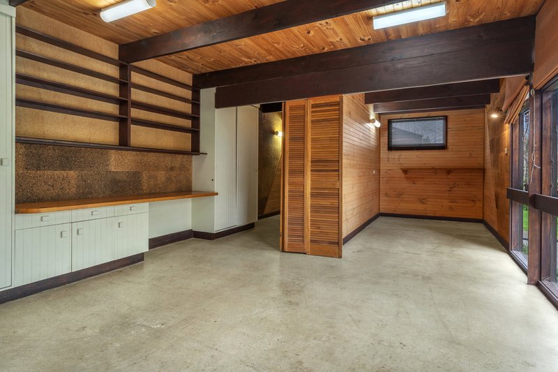 Photo - 6 Scotsburn Grove, Werribee VIC 3030 - Image 6