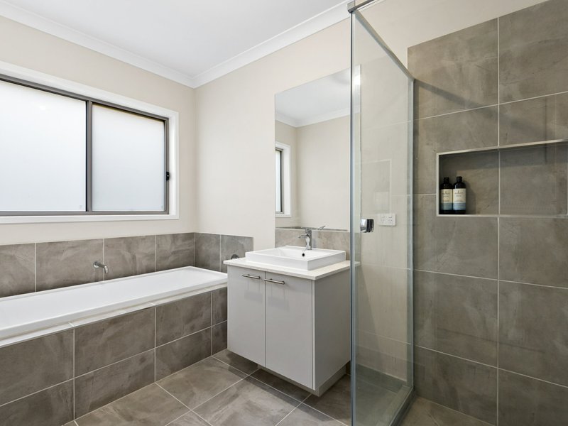 Photo - 6 Seaspray Court, Indented Head VIC 3223 - Image 12