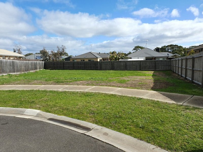 Photo - 6 Seaspray Court, Indented Head VIC 3223 - Image 2