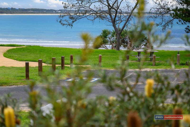 Photo - 6 Second Avenue, Arrawarra Headland NSW 2456 - Image 8