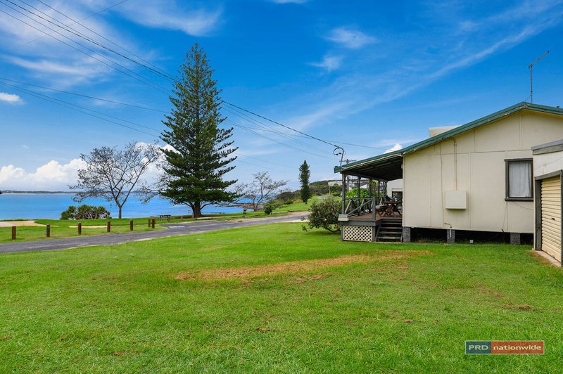 Photo - 6 Second Avenue, Arrawarra Headland NSW 2456 - Image 19