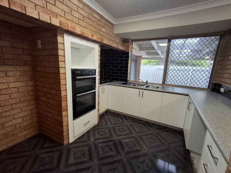 Photo - 6 Sefton Court, Silver Sands WA 6210 - Image 2