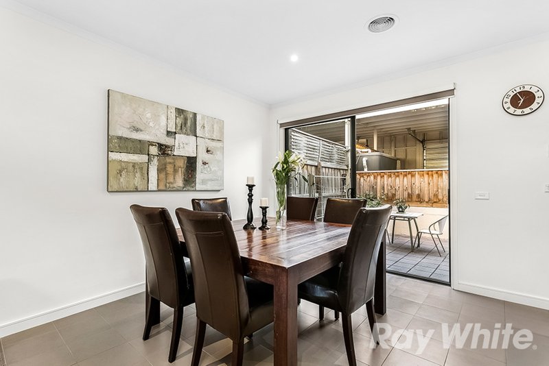 Photo - 6 Selhurst Park Road, Mulgrave VIC 3170 - Image 4