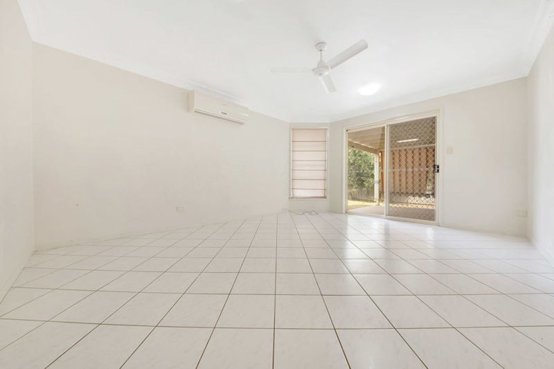 Photo - 6 Selwyn Close, Telina QLD 4680 - Image 4