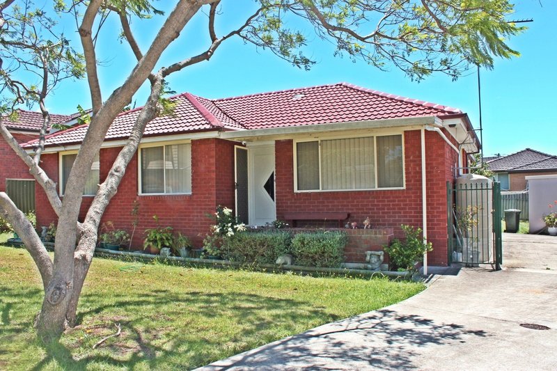 6 Selwyn Place, Fairfield West NSW 2165