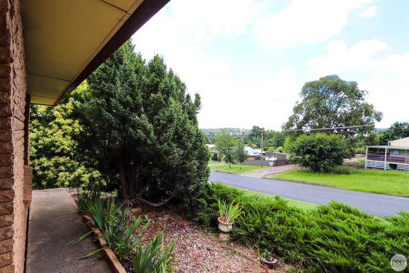 Photo - 6 Selwyn Street, Tumbarumba NSW 2653 - Image 2