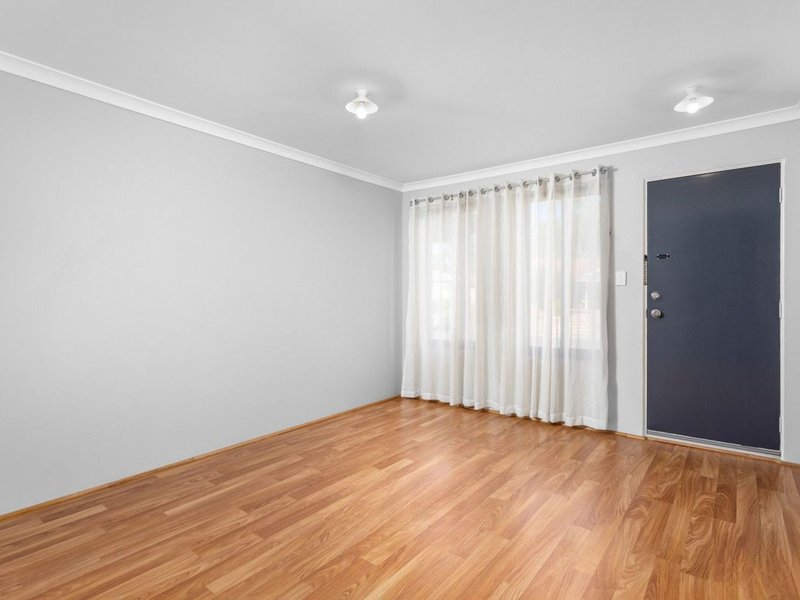 Photo - 6 Serpentine Way, Usher WA 6230 - Image 2