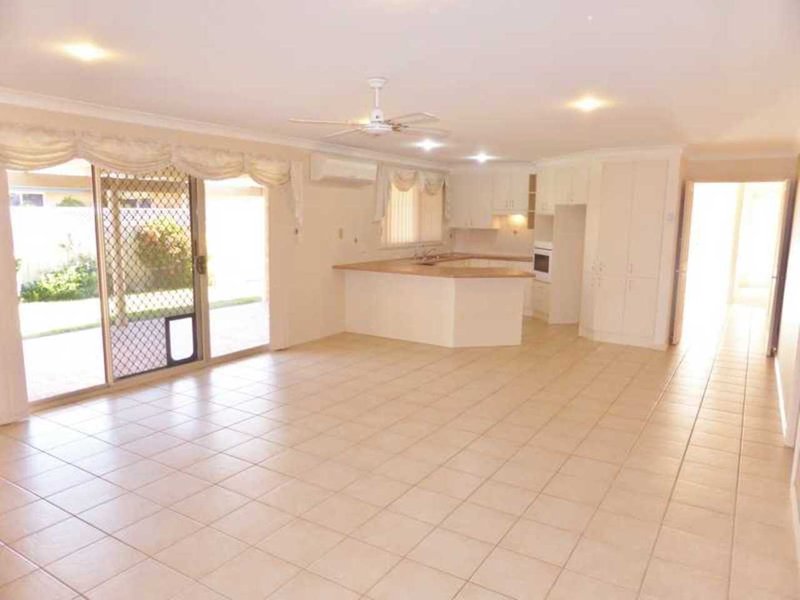 Photo - 6 Serrata Court, Tuncurry NSW 2428 - Image 2